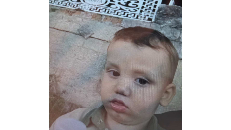 Araçtan düşen bebek kurtarılamadı