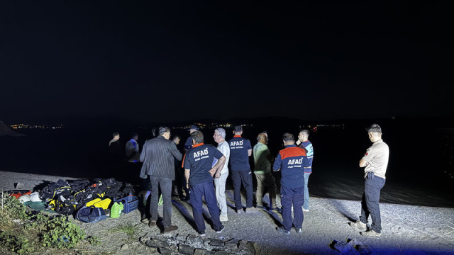 Serinlemek için göle giren genç boğuldu