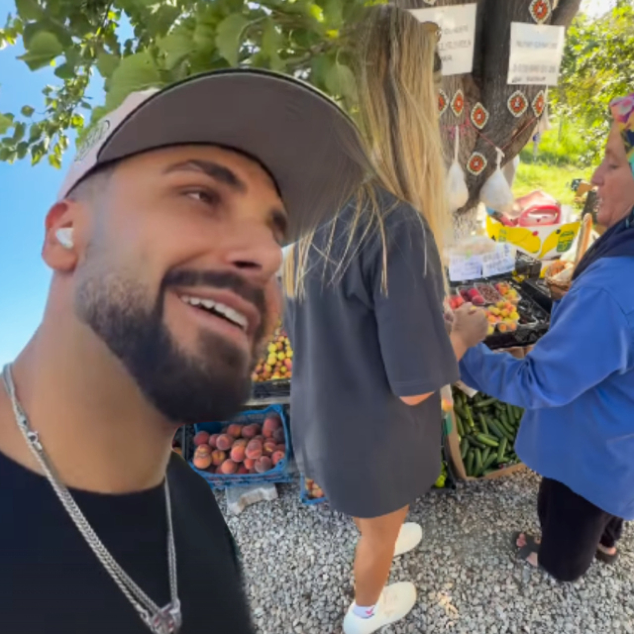 Pazarcı ünlü rapçiyi tanımadı