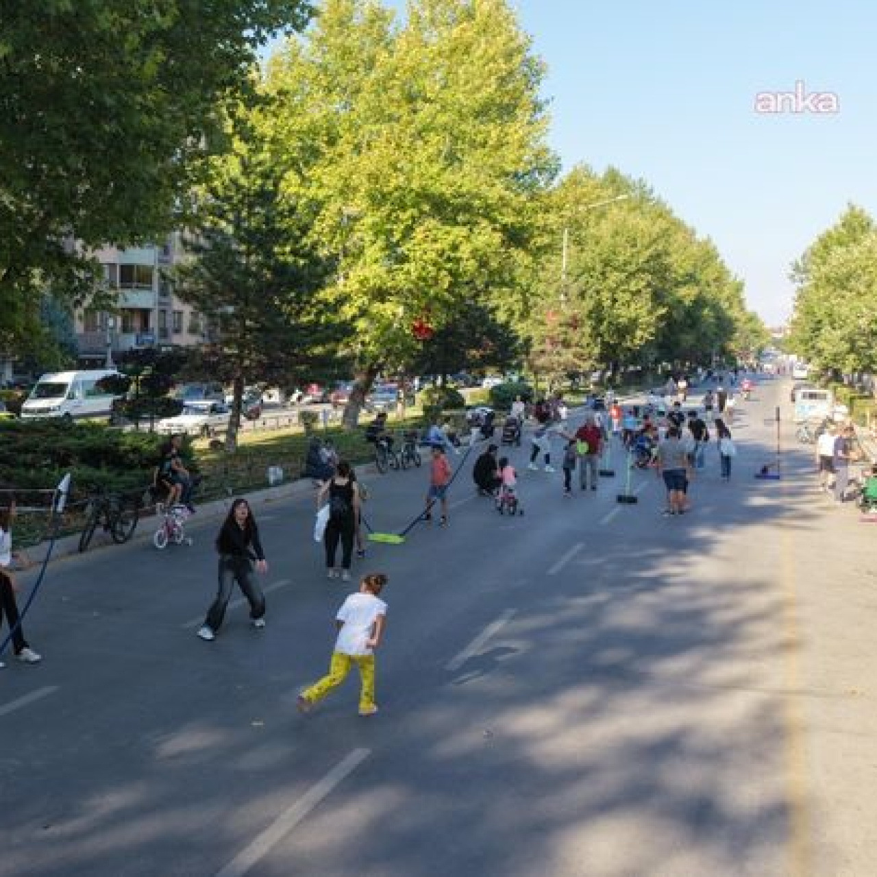Eskişehir'de "Arabasız Pazar" etkinliği haber görseli