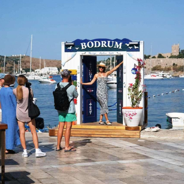 Bodrum'da "Maviye Açılan Kapı" projesi