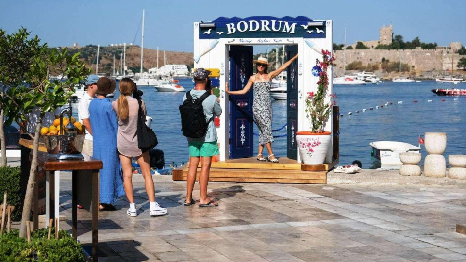 Bodrum'da "Maviye Açılan Kapı" projesi