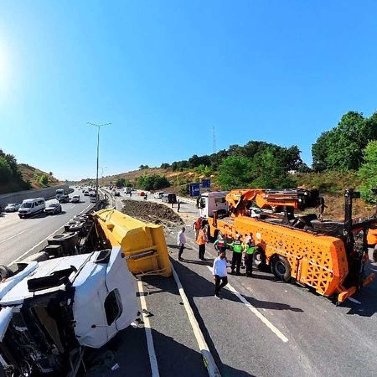 İstanbul Havalimanı yolunda trafik kazası