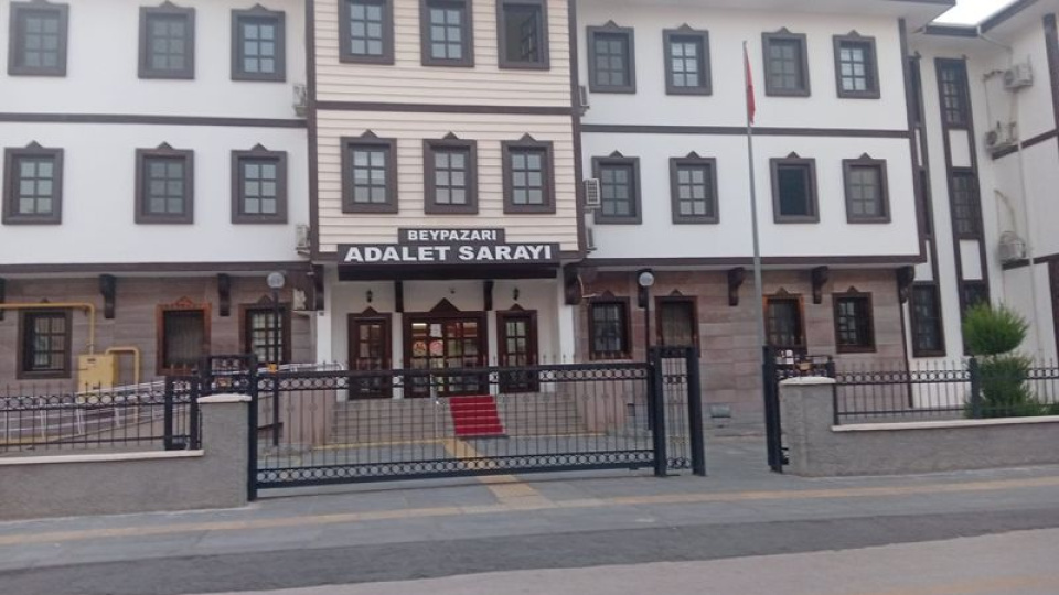 Damat, kayınpederini ve kayınvalidesini öldürdü!