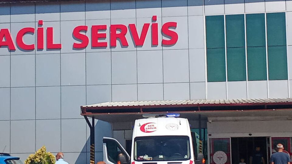 11 aylık bebeğini çöpe attı