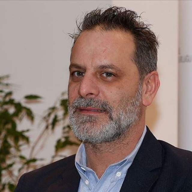 "Zengin olduğu için istemedim!"