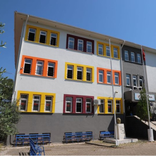 İstanbul'da okullara mescit kararı