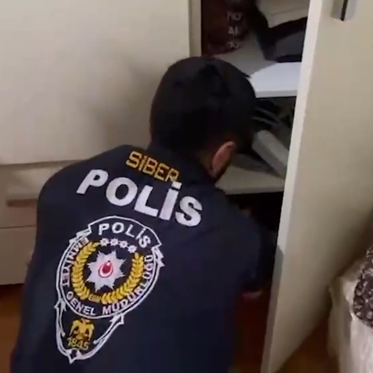 Siber suç operasyonu: 127 gözaltı