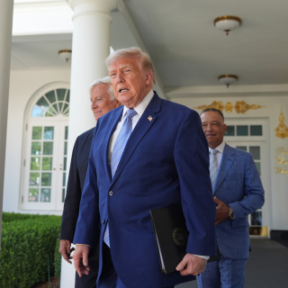 Trump: İran'a karşı şu an çok güçlü konumdayız