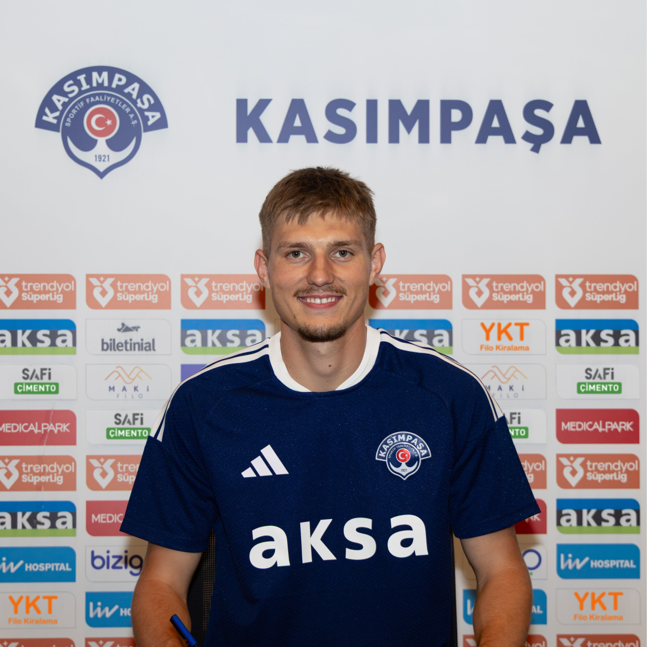 Kasımpaşa, Benedyczak'ın bonservisini aldı!