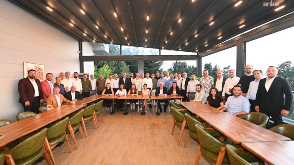 CHP İstanbul il yönetiminden istifalar geldi