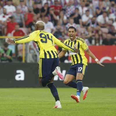 Fenerbahçe tur için Polonya'da!