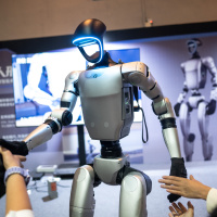 Washington robotların fişini çekti