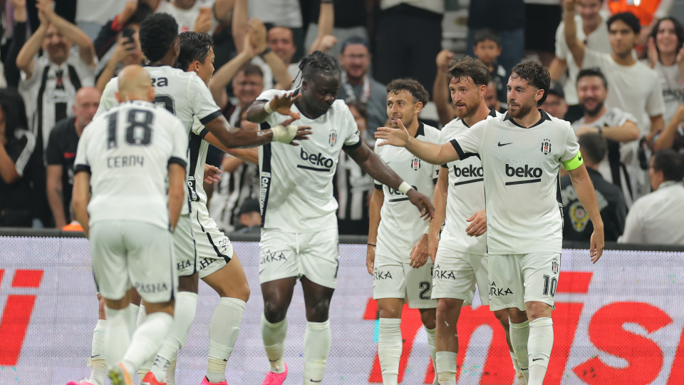 Beşiktaş'ın kamp kadrosu belli oldu!