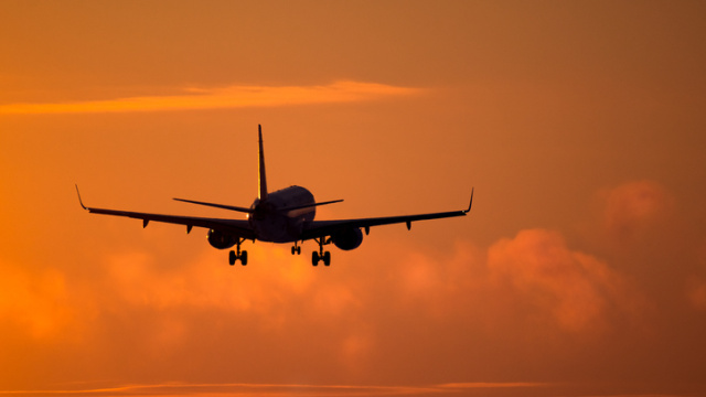 Tatilciler dikkat: Jet lag'e karşı beslenme rehberi!