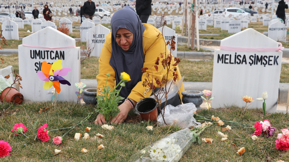 İki kardeş vahşet kurbanıydı! Kahreden DNA gelişmesi!