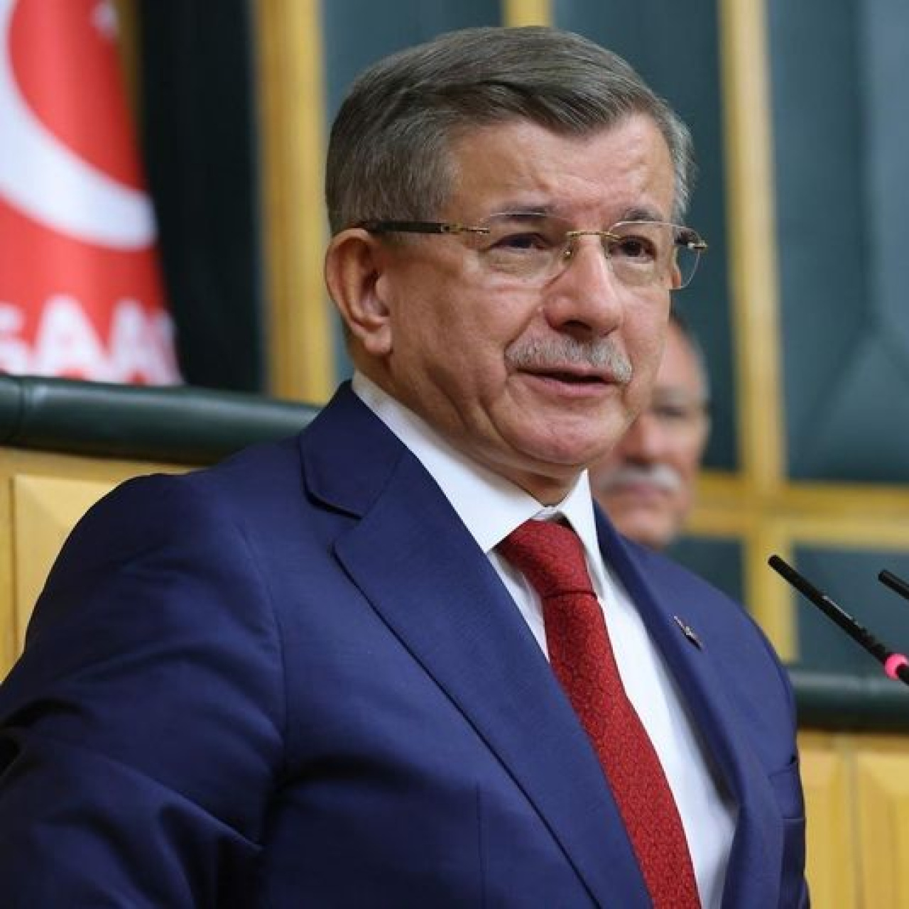 Davutoğlu, Siyasi Sahneden Ayrılıp Yeni Bir Döneme Hazır Hissediyor