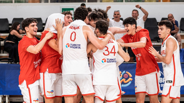 U18 Milliler çeyrek finalde!