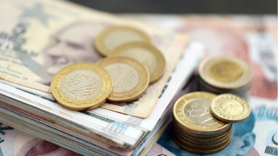 Borçlu emeklinin aylığında %10 kesinti