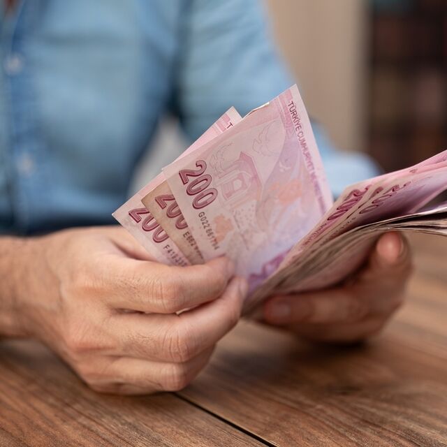 Türk-İş: Yoksulluk sınırı 120 bin TL'yi aştı
