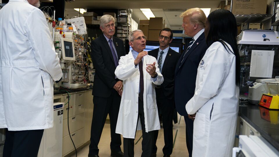 Trump Fauci'yi eleştirdi