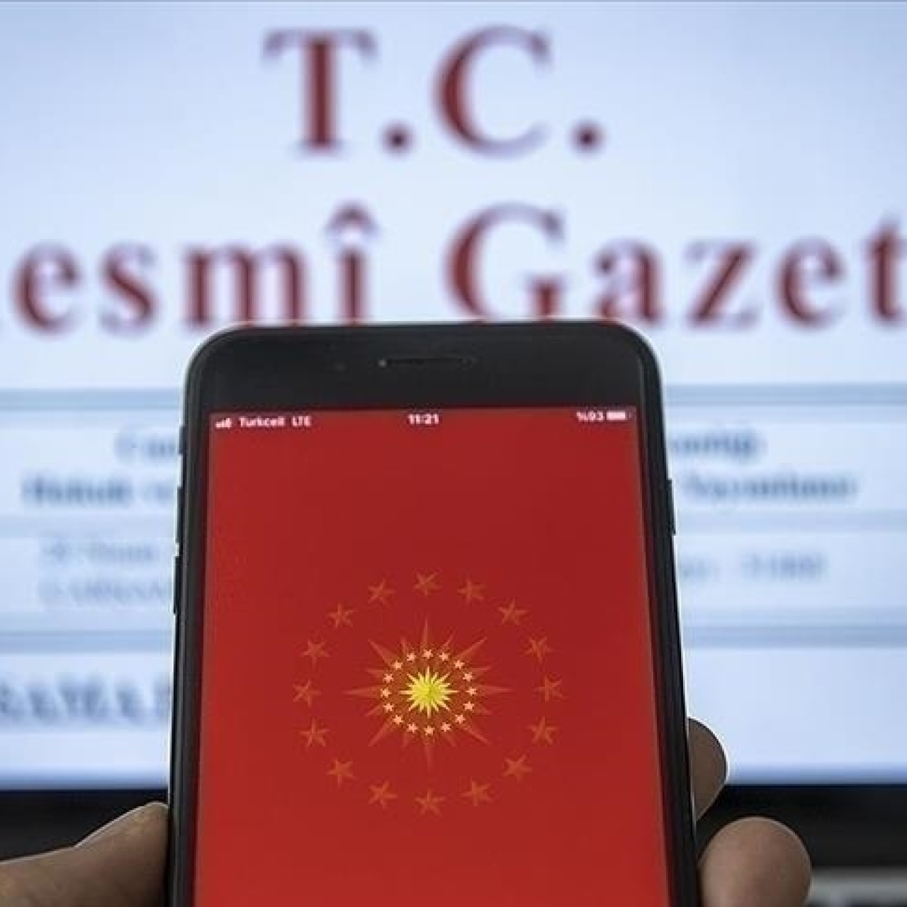 En düşük emekli maaşı Resmi Gazete'de haber görseli