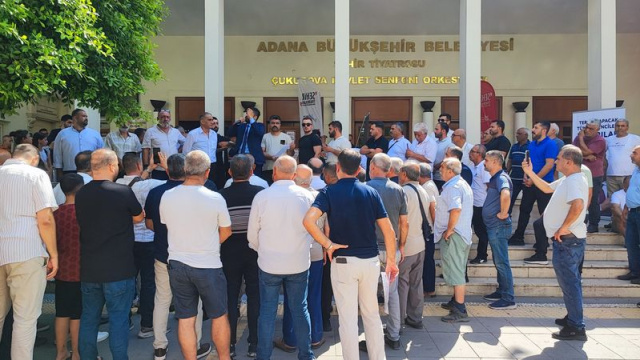 Adana'da servisçilerin plaka tepkisi