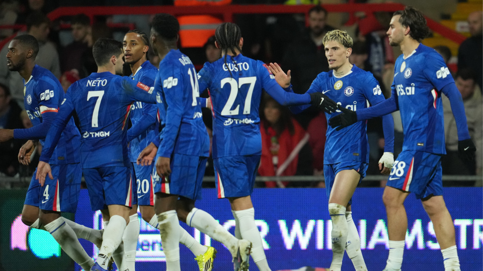 Chelsea'ye dev ceza!