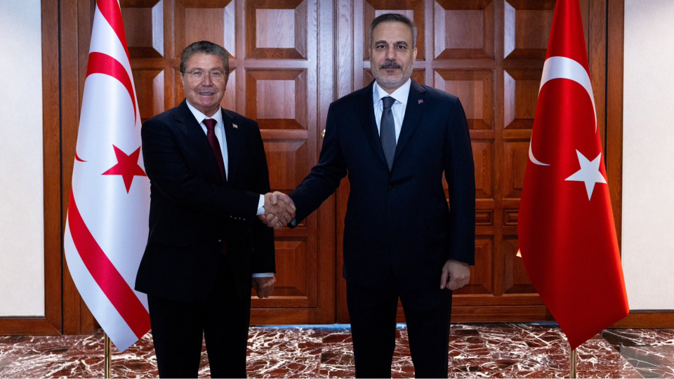 Bakan Fidan, KKTC Başbakanı ile görüştü