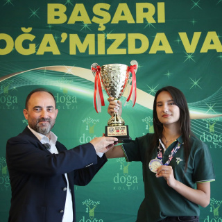 Dünya matematik şampiyonu okulunda coşkuyla karşılandı