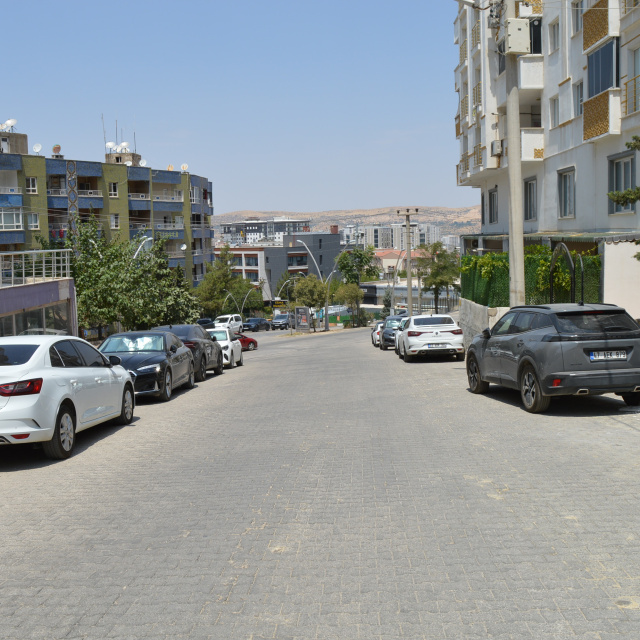 Mardin'de sokaklar boş kaldı
