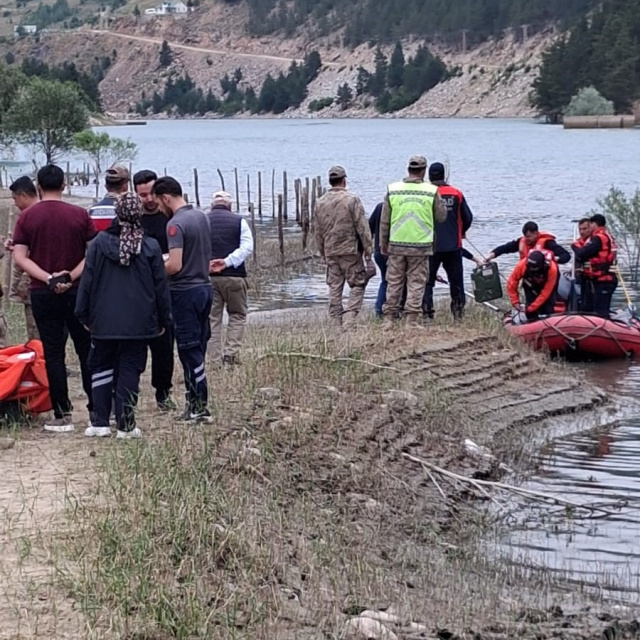 Baraj gölünden cansız beden çıktı