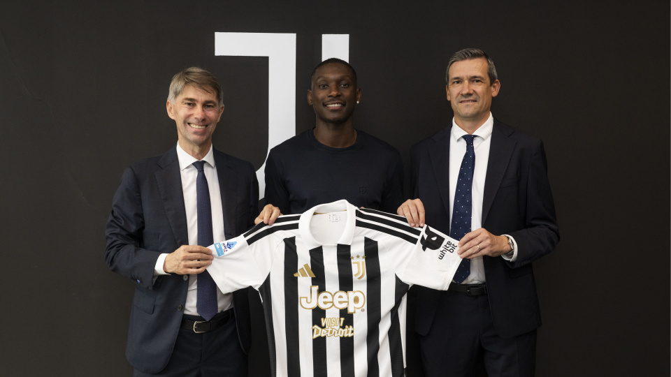 Kolo Muani'nin yeni adresi Juventus!