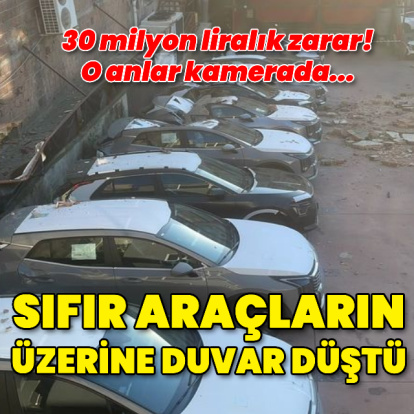 Sıfır araçların üzerine duvar düştü