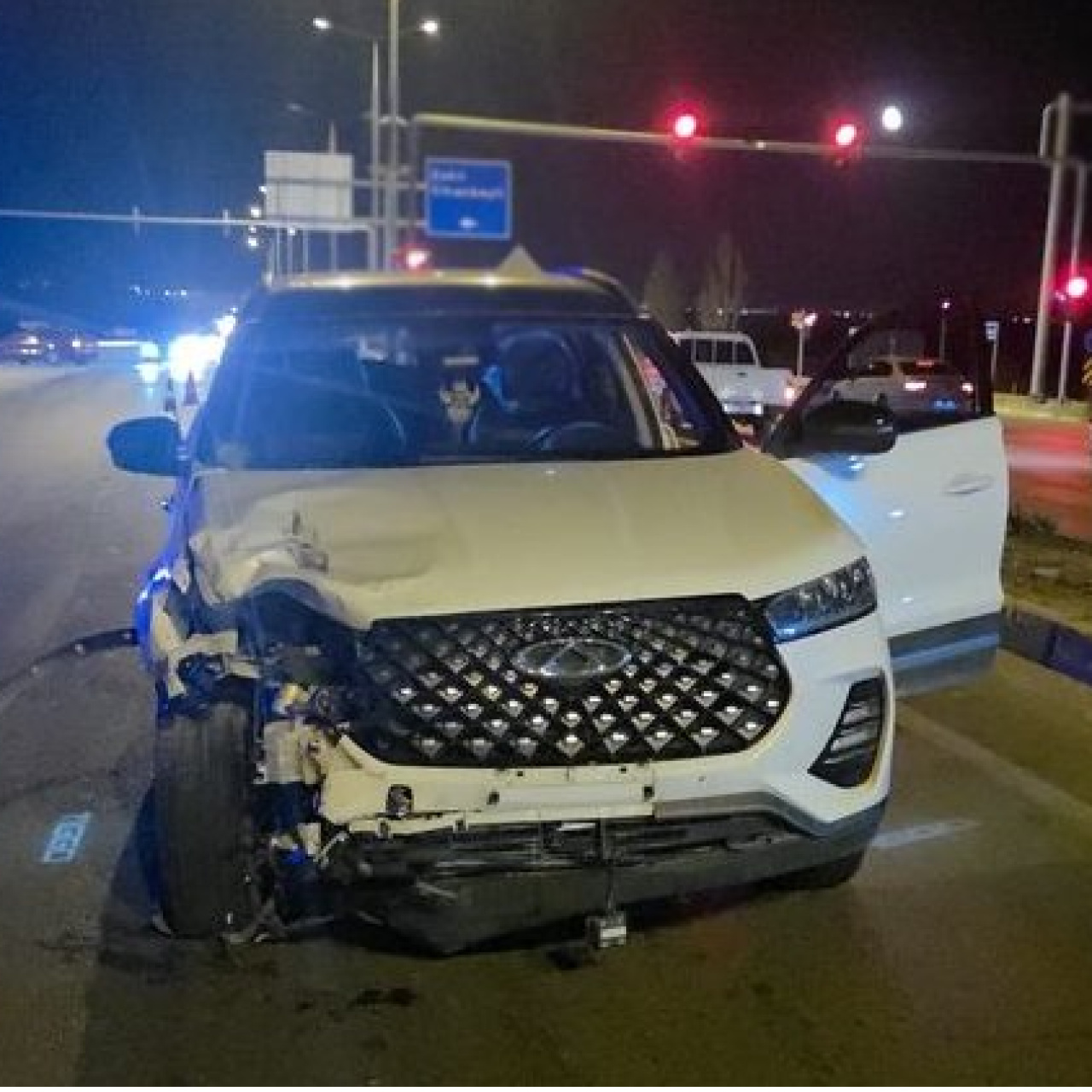 Otomobil ile motosiklet çarpıştı: 1 ölü, 1 yaralı haber görseli