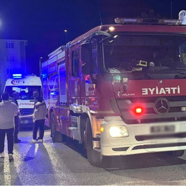 Erzurum'da yangın: 6 kişi dumandan etkilendi