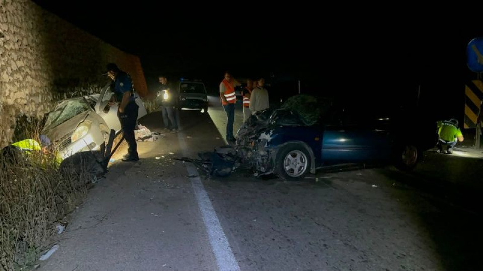 İznik'te feci kaza! 2 ölü, 6 yaralı