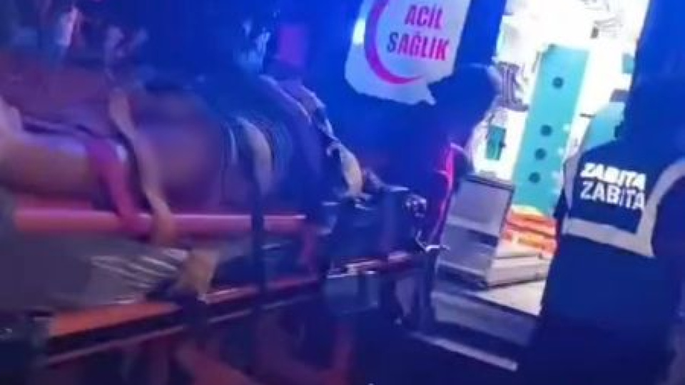 Korkuluk faciası! Genç kadın kayalıklara düştü