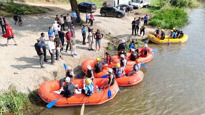 Kars'ta çöplük alanı rafting kampı oldu