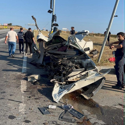İkiye bölünen araçtan sağ çıktı