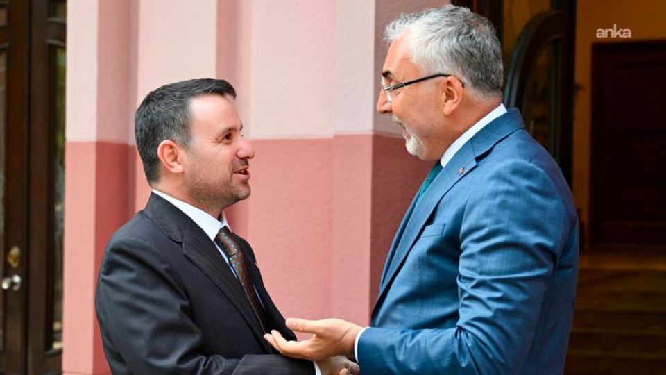 Bakan Gürlek, Bakan Işıkhan ile bir araya geldi