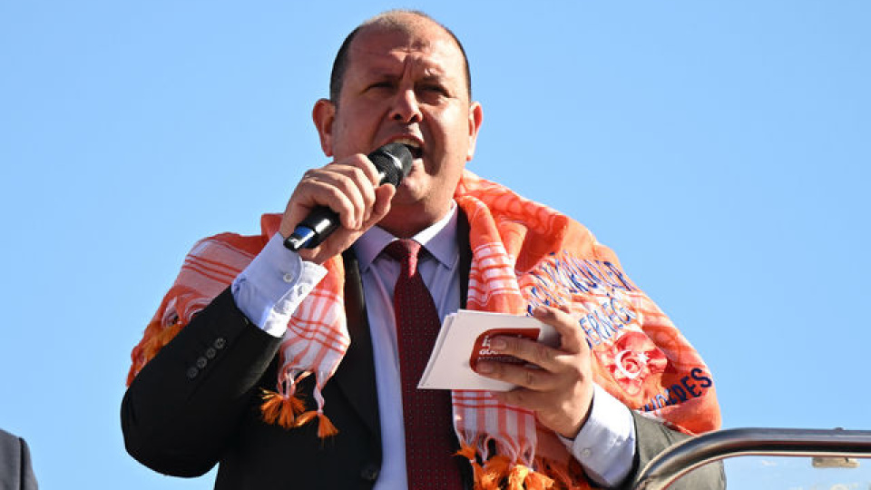 Menderes Belediye Başkanı İlkay Çiçek gözaltında
