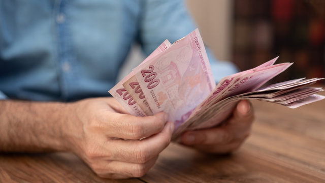 Emeklilerin fark ödemesi için tarih belli oldu
