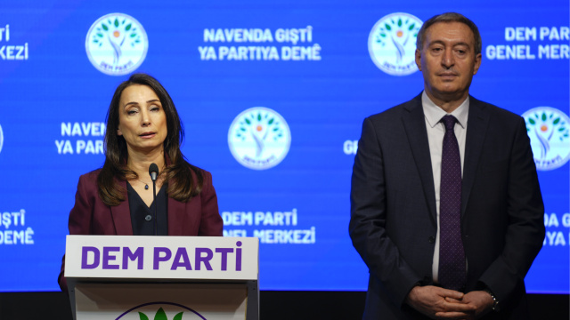 DEM Parti 'Çerçeve Yasa' için toplanıyor