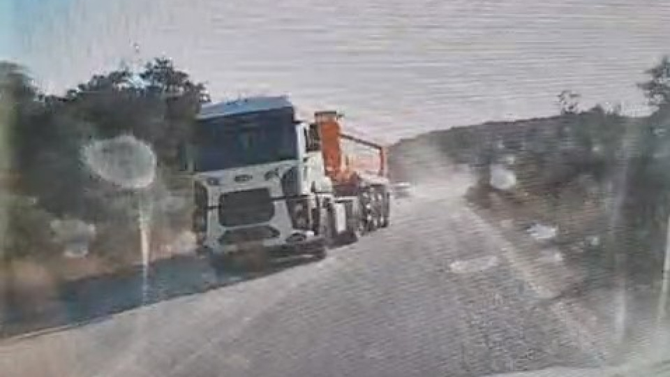 Hatalı sollamada facia kıl payı!