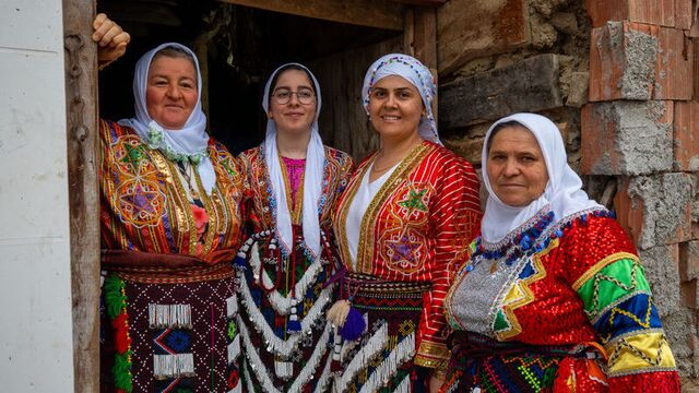 Nebiköy'ün geleneksel kadın kıyafetleri