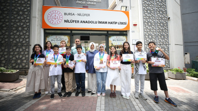 "Matematiğin yıldızları" Singapur'daki olimpiyatlarda 16 ödül kazandı