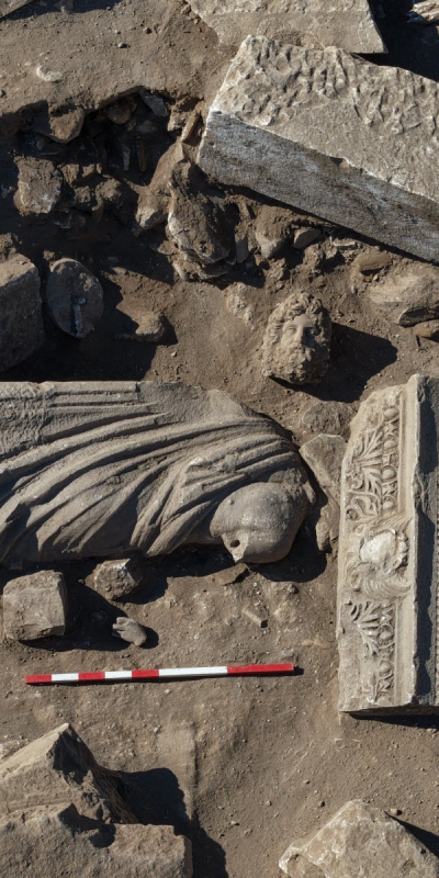 Aspendos'ta 1800 yıllık 'dev' keşif
