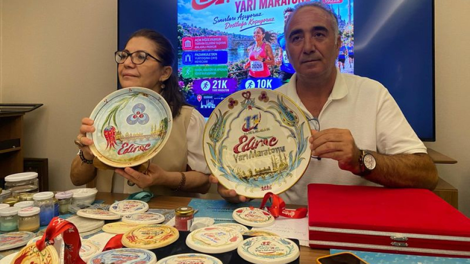 Edirne Maratonu madalyalarında "çini sanatı"