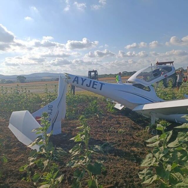 Çatalca'da eğitim uçağı kaza kırıma uğradı
